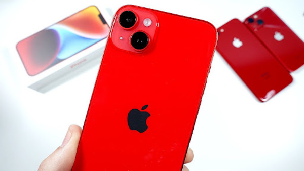 Trải nghiệm gam màu nóng bỏng với kích thước lớn hơn trên iPhone 14 Plus (PRODUCT)RED
